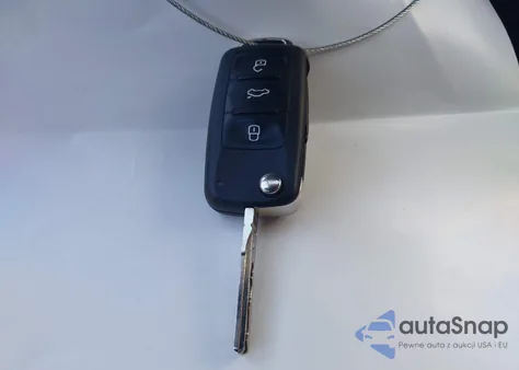 2010 Volkswagen Jetta Limited Edition from USA, damaged, VIN 3VWAZ7AJ5AM126294